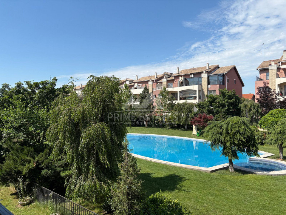 De Vanzare Apartament 4 Camere cu Piscină | Parcare | Pipera