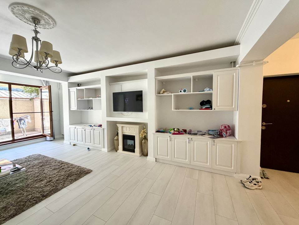 Apartament 3 camere de vanzare |  127 mp Total | Aviației | Parcare & Boxă 