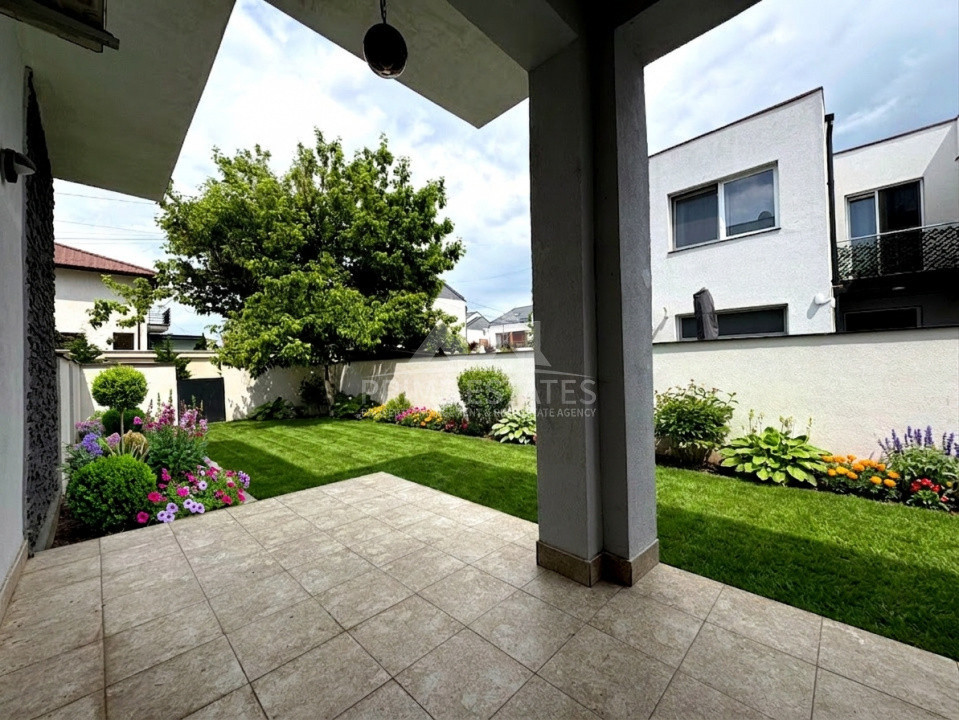 Vila tip duplex complet renovata 2026,  Sidney Residence Tunari
