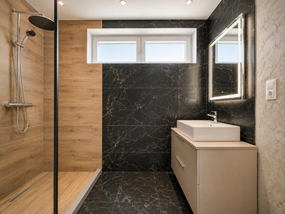 Vila tip duplex complet renovata 2026,  Sidney Residence Tunari