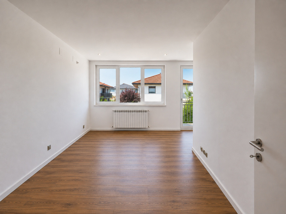 Vila tip duplex complet renovata 2026,  Sidney Residence Tunari