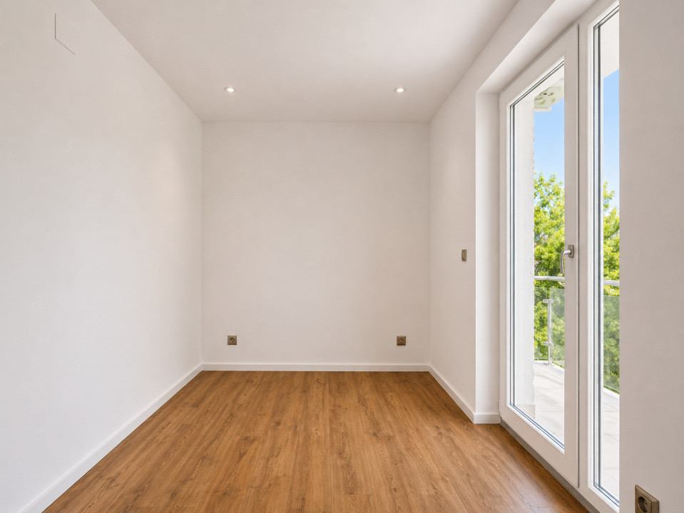 Vila tip duplex complet renovata 2026,  Sidney Residence Tunari