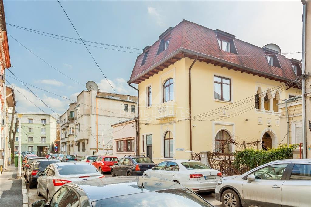 DE ÎNCHIRIAT Cladire Boutique, 12 Unități finisate premium, zona Romană-Eminescu