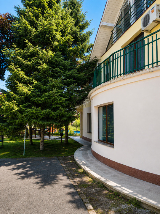 De închiriat Vila 7 camere cu Piscina | Teren 946 mp | Garaj | Băneasa