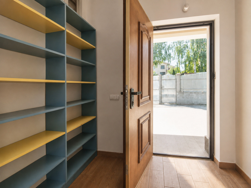 De închiriat Vila 7 camere cu Piscina | Teren 946 mp | Garaj | Băneasa