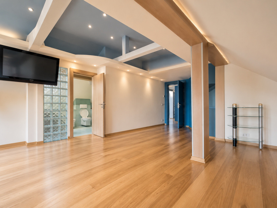 De închiriat Vila 7 camere cu Piscina | Teren 946 mp | Garaj | Băneasa