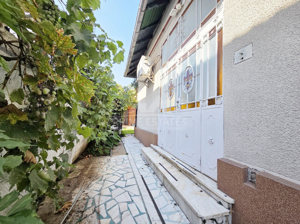 Casa individuala de inchiriat curte libera 100 mp Domenii Ion Mihalache