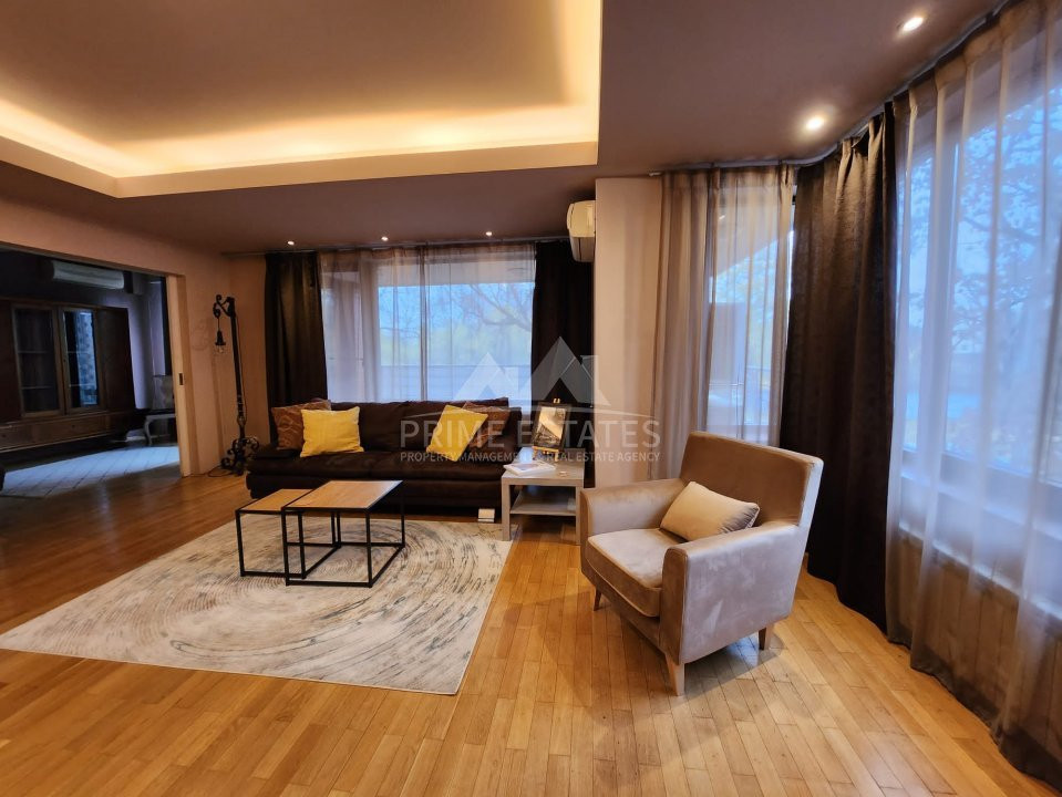De inchiriat 3 camere parcare subterana, doar 5 minute de Parcul Herastrau