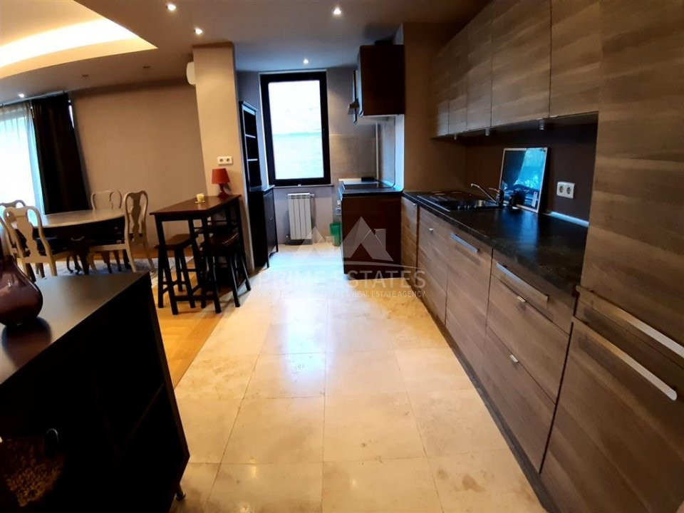 De inchiriat 3 camere parcare subterana, doar 5 minute de Parcul Herastrau