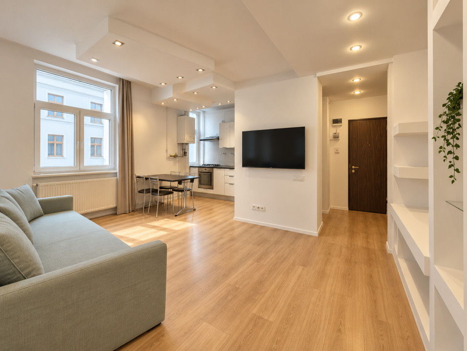 Închiriere Apartament cu 2 Camere Ultracentral | BNR-Centru Istoric