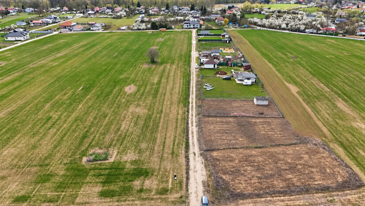 De Vanzare Teren intravilan 1.581 mp | Bălteni–Periș 