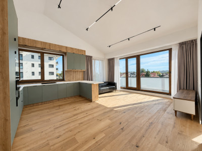 De Vanzare Apartament 4 camere | Terasă 16 mp | Piata Domenii
