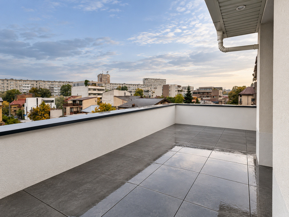 De Vanzare Apartament 4 camere | Terasă 57 mp | Piata Domenii