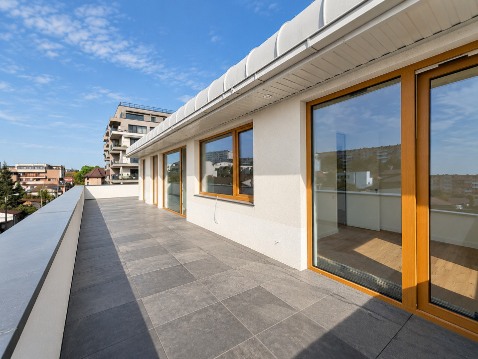 Apartament 4 camere de vânzare | Terasă 57 mp | Piata Domenii