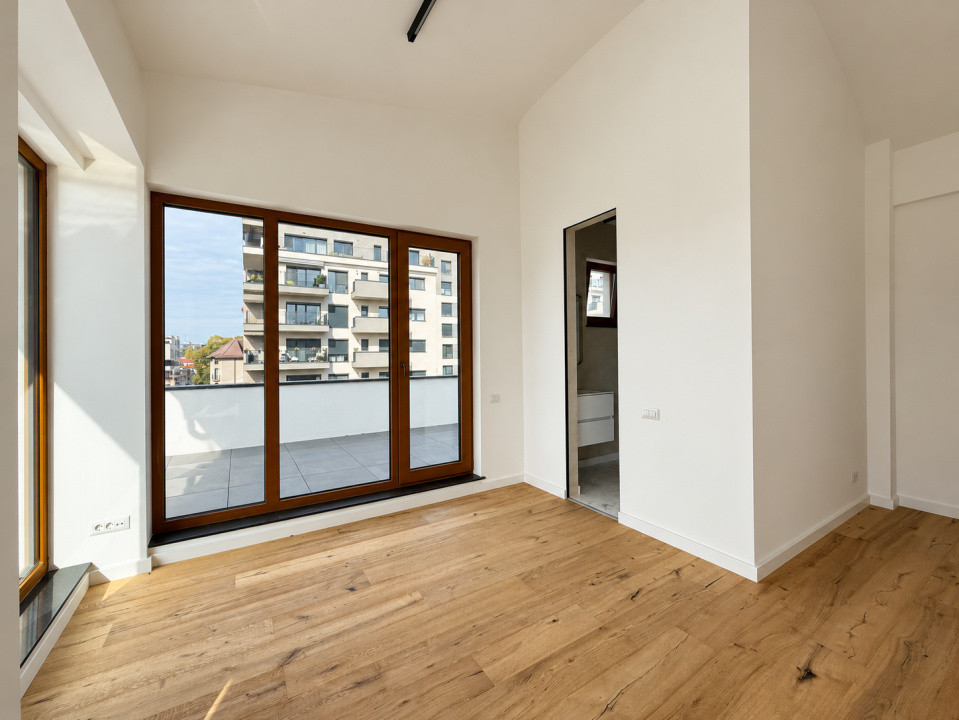 De Vanzare Penthouse 4 camere | Terasă 57 mp | Domenii