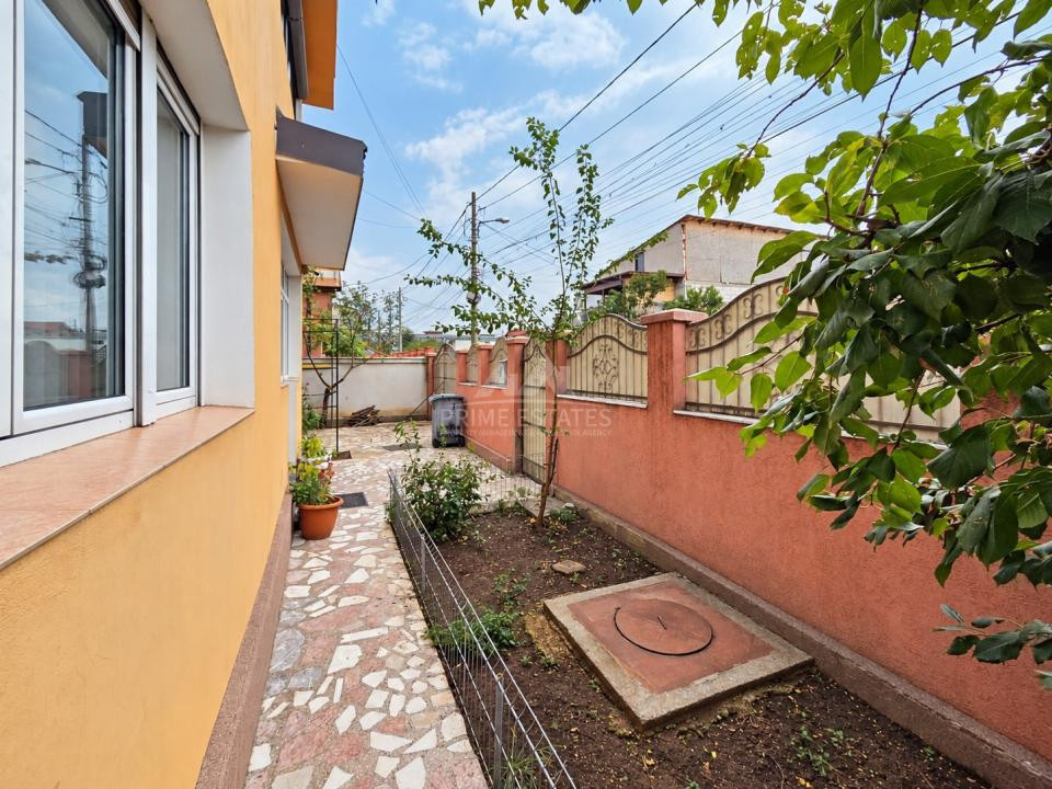 Casă individuală cu curte, garaj și pivniță | Strada Inaugurării S2