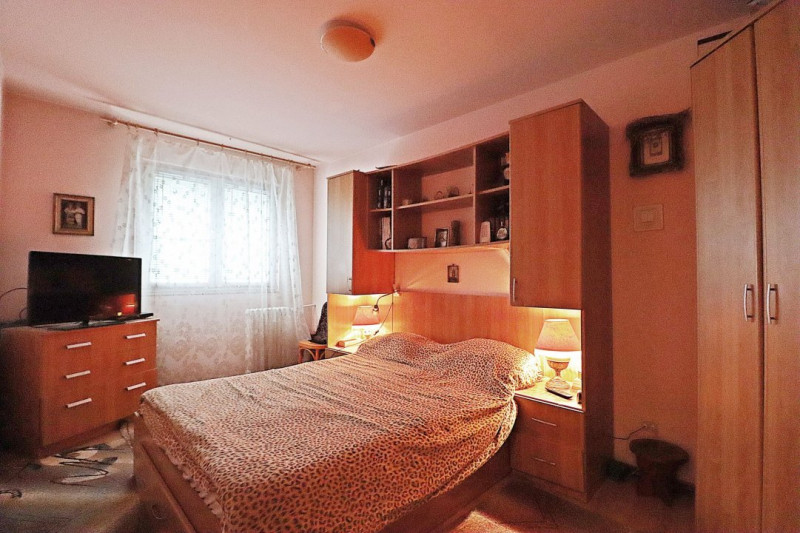 Apartament 3 camere  Drumul Taberei strada Sibiu