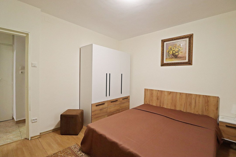 Apartament 2 camere  cu  loc de parcare Nerva Traian
