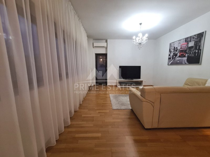 Inchiriere 2 camere cu garaj si piscina, comision 0% in Complex Natura