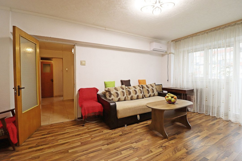 Apartament 3 camere cu centrala proprie Alexandru Obregia