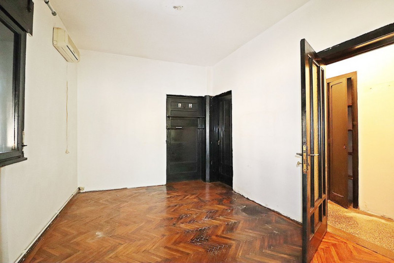 Apartament 3 camere cu centrala proprie Calea Calarasi 