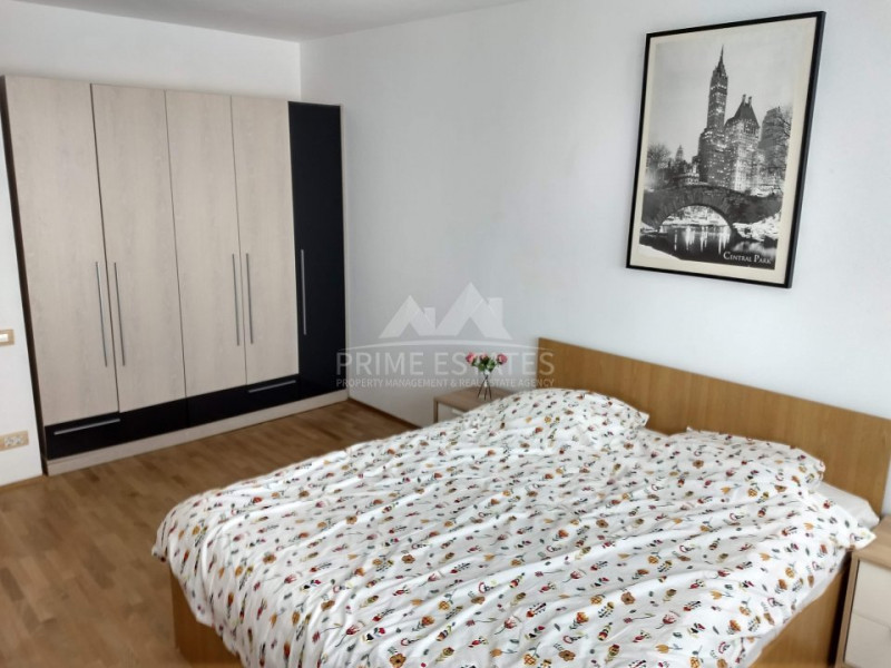 For rent 3 rooms 70 sqm Victoriei Square Bucharest