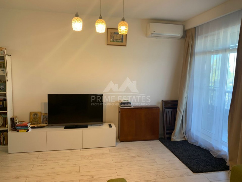 De inchiriat 2 camere terasa 15 mp si garaj, boxa, Green Residence Sisesti